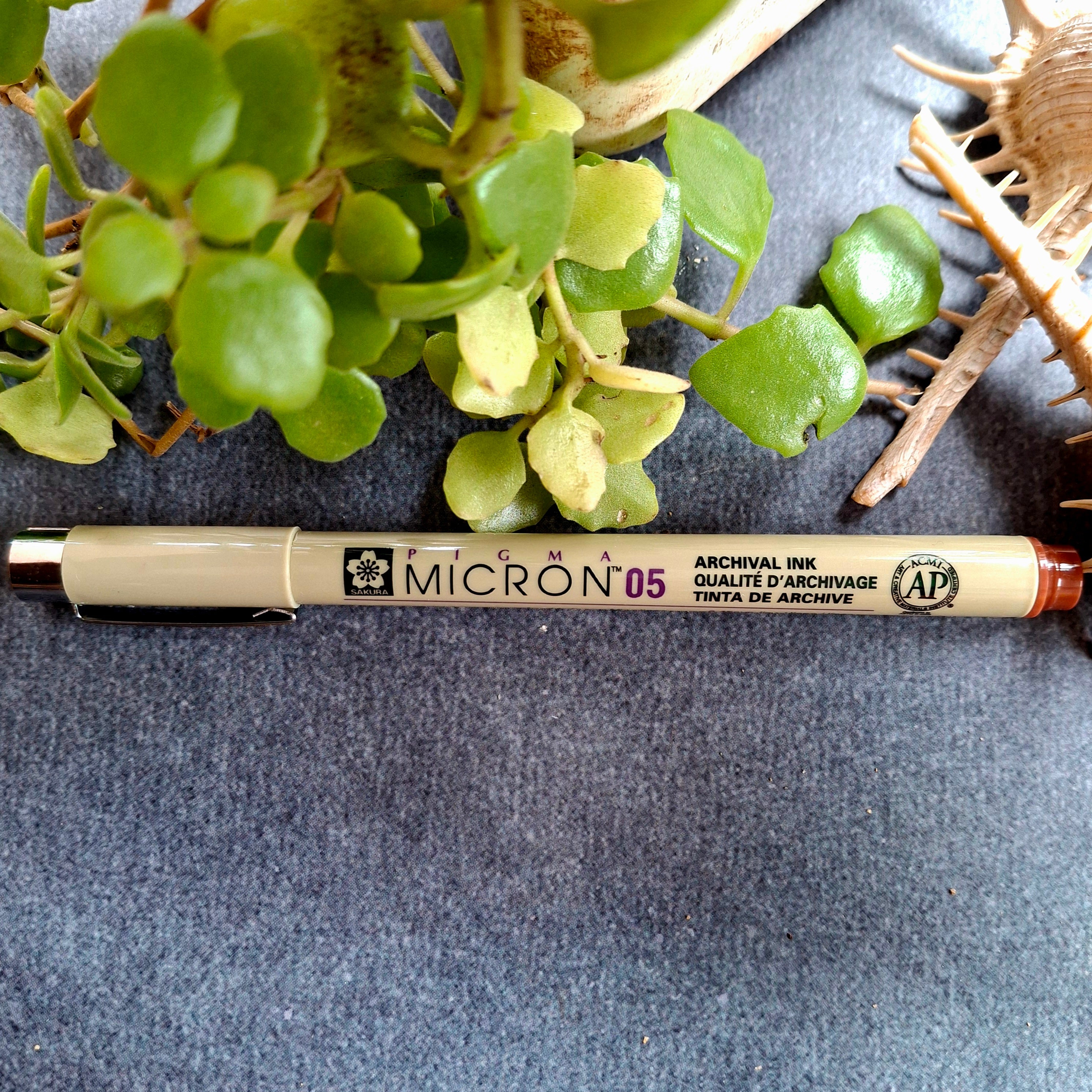 Micron 05 * Brown