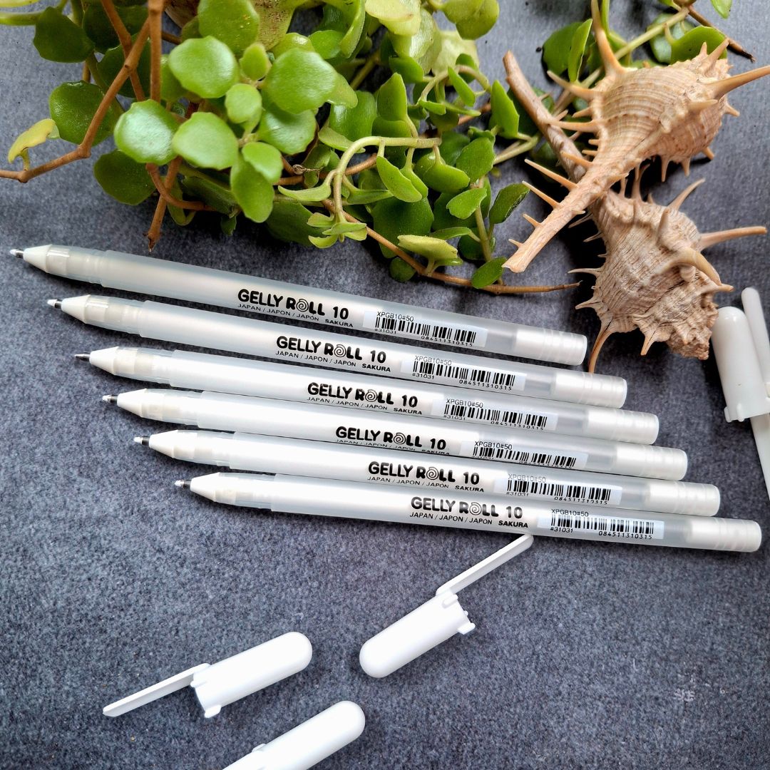 Gelly-roll-10-white-ink-pen-tangle-supplies-zentangle-sandhyamannestudio-ecr-chennai.jpg