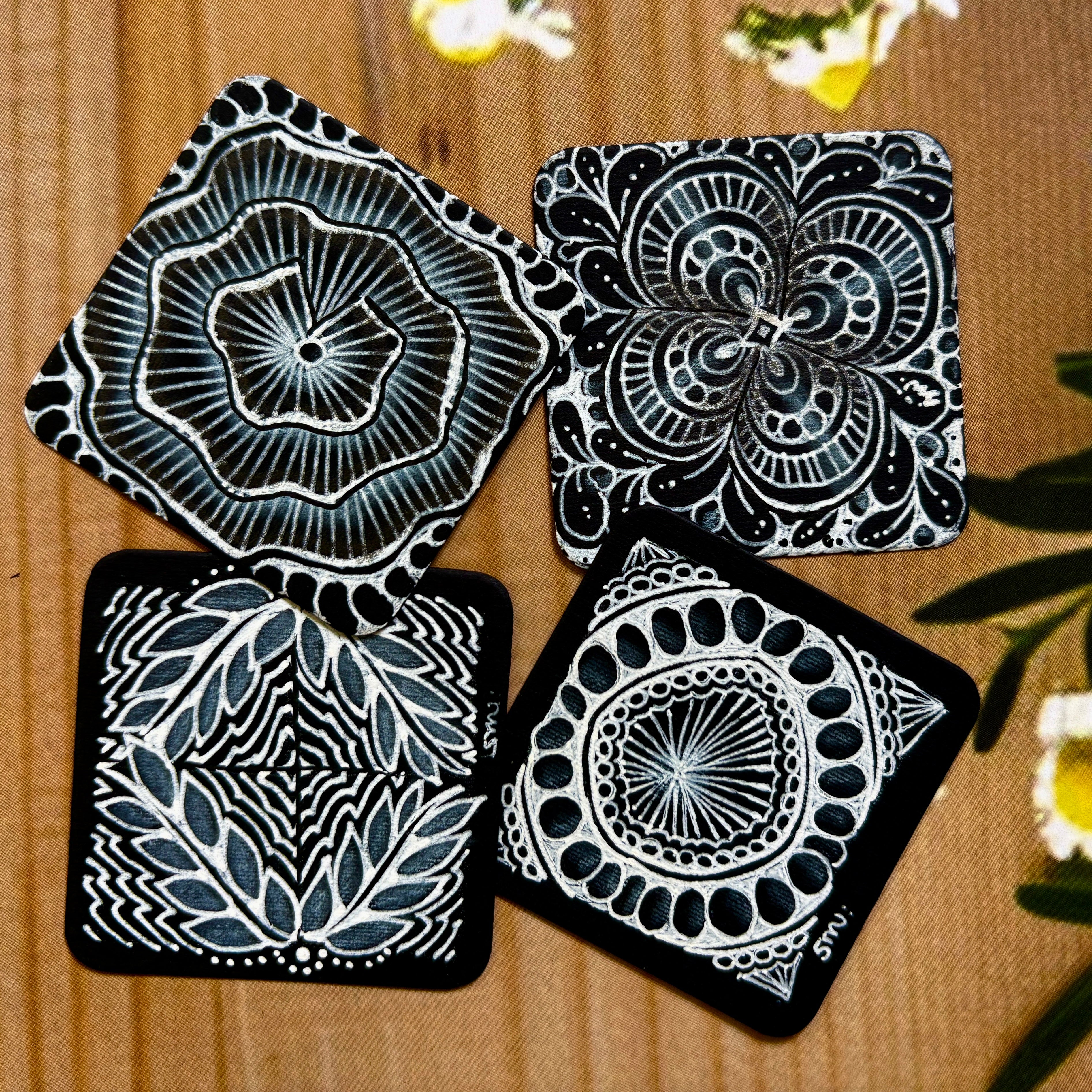 Black Square Tiles *Small