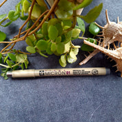 Micron 01 * Cool Grey