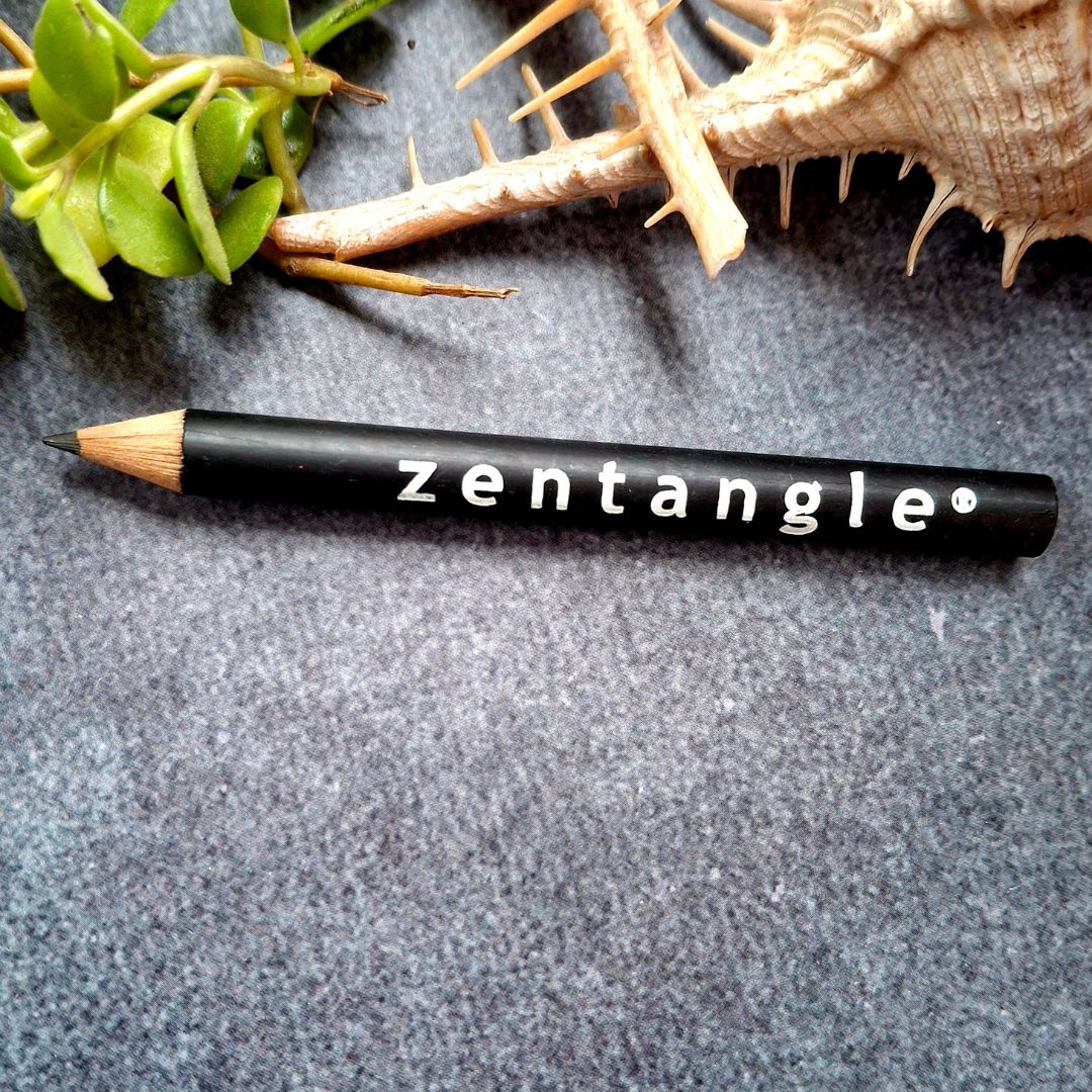 Zentangle-graphite-pencils-tangle-supplies-zentangle-sandhyamannestudio-ecr-chennai.jpg
